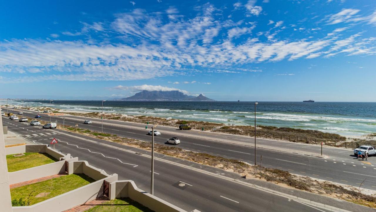 Appartamento Beach Daze Bloubergstrand Esterno foto