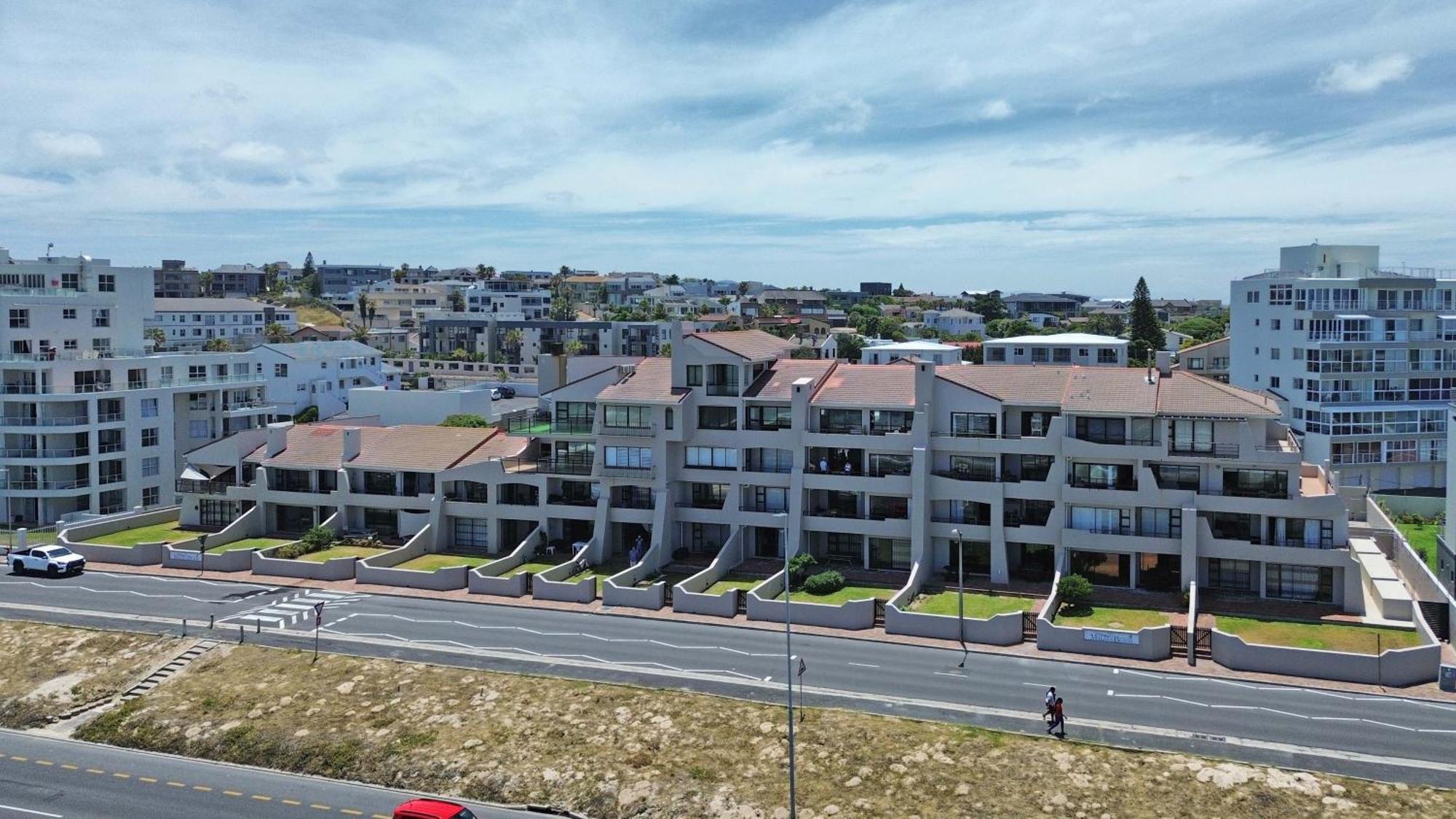 Appartamento Beach Daze Bloubergstrand Esterno foto